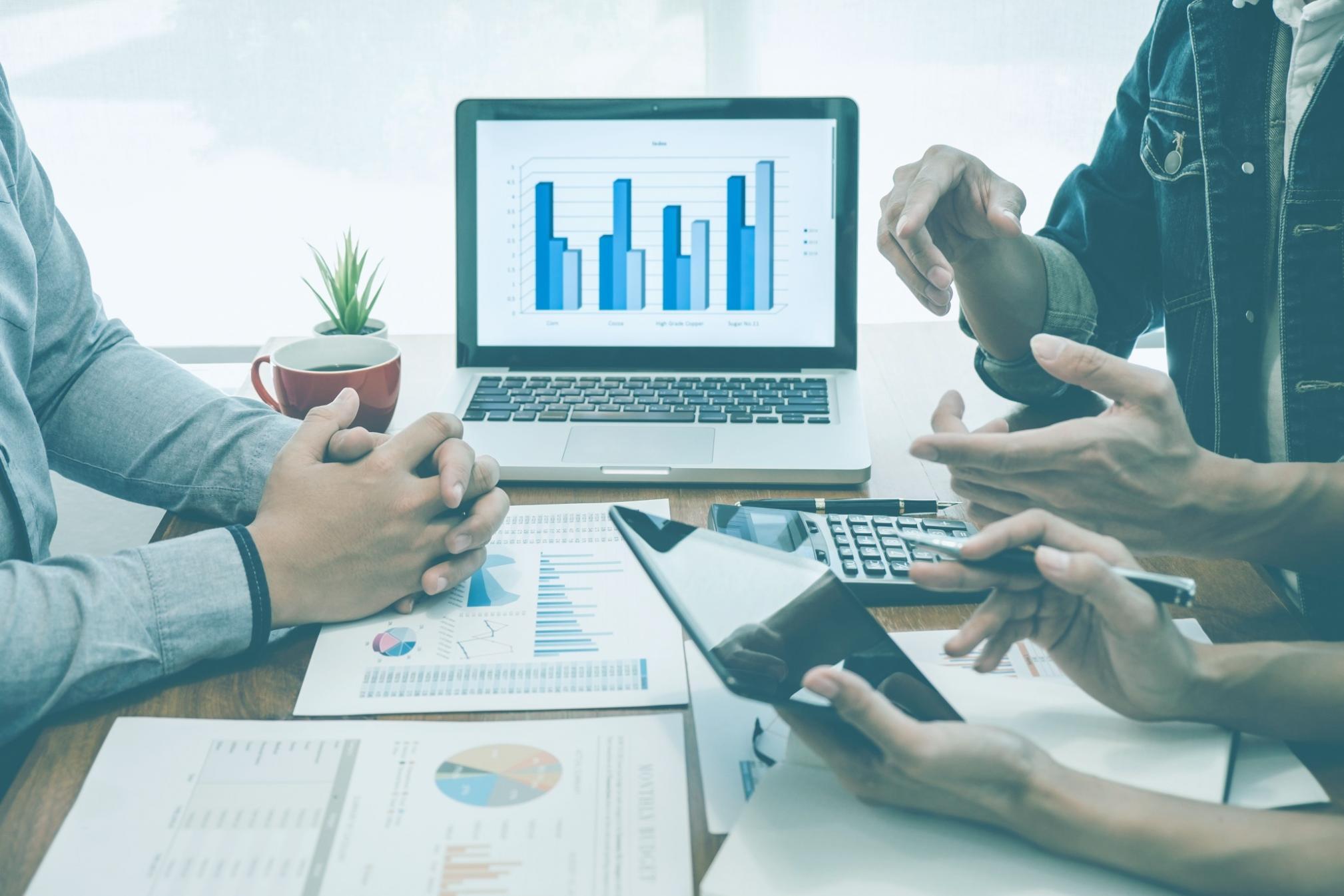 Budgetautomatisering voor financeteams: processen die zichzelf bijhouden